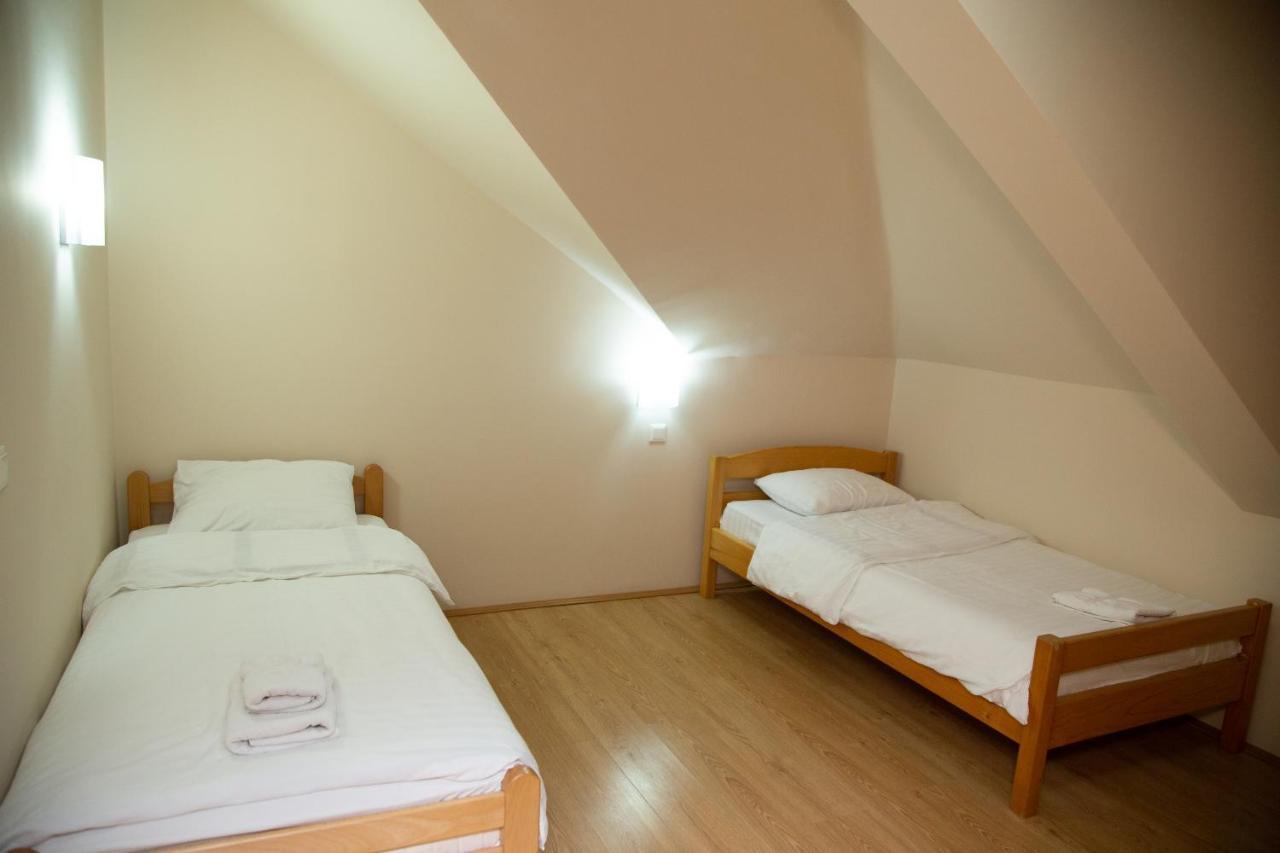 Motel Imperija Ub Zewnętrze zdjęcie